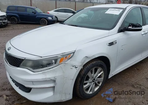2017 Kia Optima Lx z USA, uszkodzony, nr VIN 5XXGT4L37HG139877